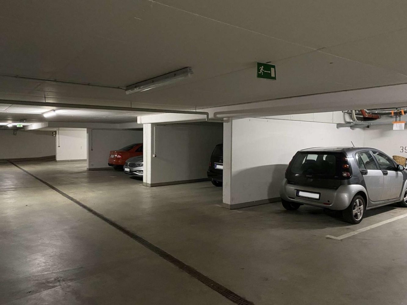  Parking in Leipzig, Germany No. 355333