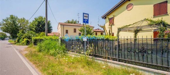 4 bedrooms Villa in Novi di Modena, Italy No. 59546 39