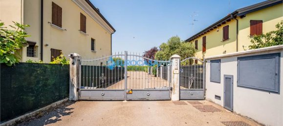 4 bedrooms Villa in Novi di Modena, Italy No. 59546 38