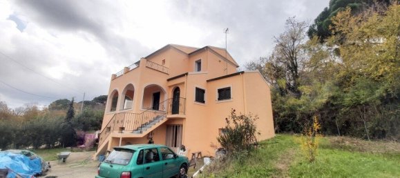 2 bedrooms Commercial property in Corfu, Greece No. 3683 2