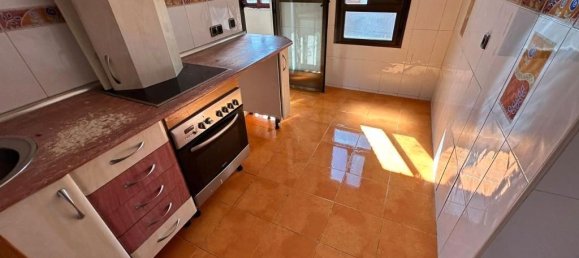 3 bedrooms Apartment in Fuenlabrada, Spain No. 137080 10