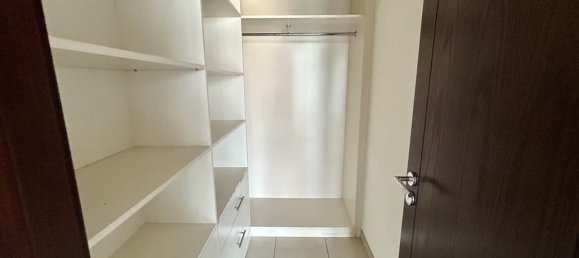 Квартира с 3 спальнями в Даунтаун Дубай (Даунтаун Бурдж Дубай), ОАЭ № 110702 12