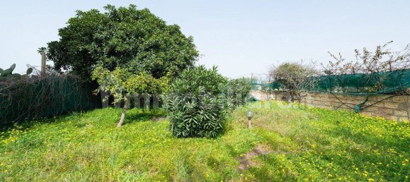 3 Schlafzimmer Villa in Vittoria, Italy, Nr. 44241 10