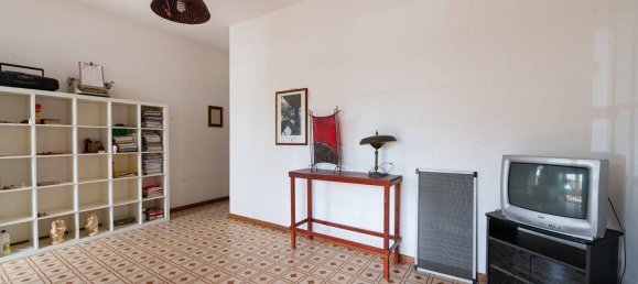 3 Schlafzimmer Villa in Vittoria, Italy, Nr. 44241 23