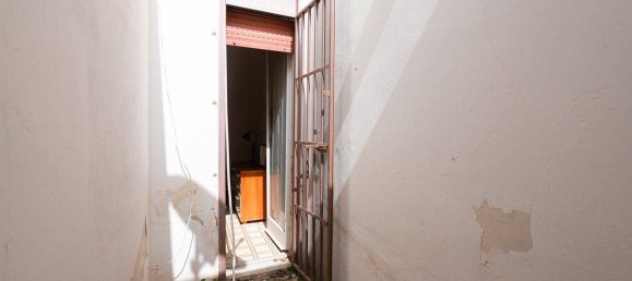 3 Schlafzimmer Villa in Vittoria, Italy, Nr. 44241 32