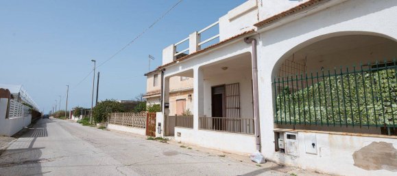 3 Schlafzimmer Villa in Vittoria, Italy, Nr. 44241 16