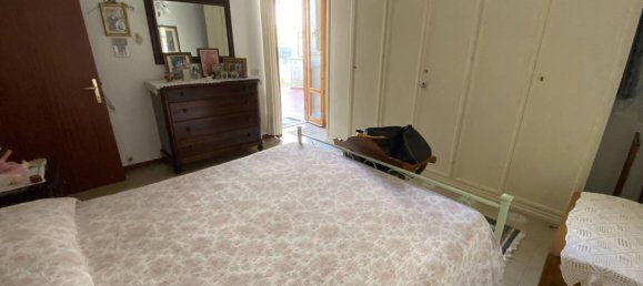 2 Schlafzimmer Wohnung in Castiglione del Lago, Italy, Nr. 103740 15