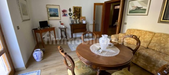 2 Schlafzimmer Wohnung in Castiglione del Lago, Italy, Nr. 103740 6