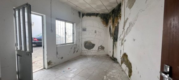 Склад 230м² в Алкоэнтре, Португалия № 87978 21