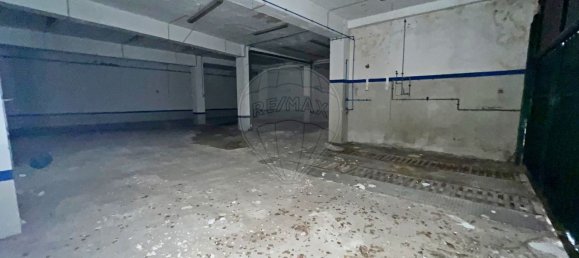 Склад 230м² в Алкоэнтре, Португалия № 87978 6