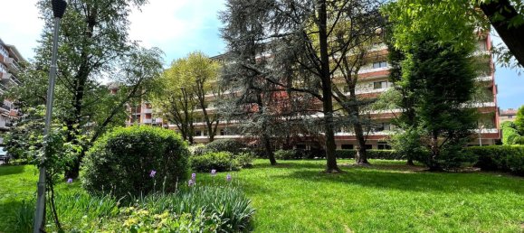 2 rooms Apartment in Bergamo, Italy No. 47959 2