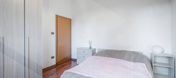 4 rooms Apartment in Bologna, Italy No. 26260 25