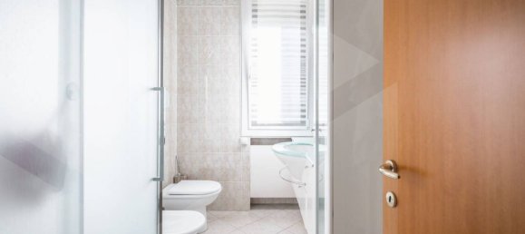 4 rooms Apartment in Bologna, Italy No. 26260 20