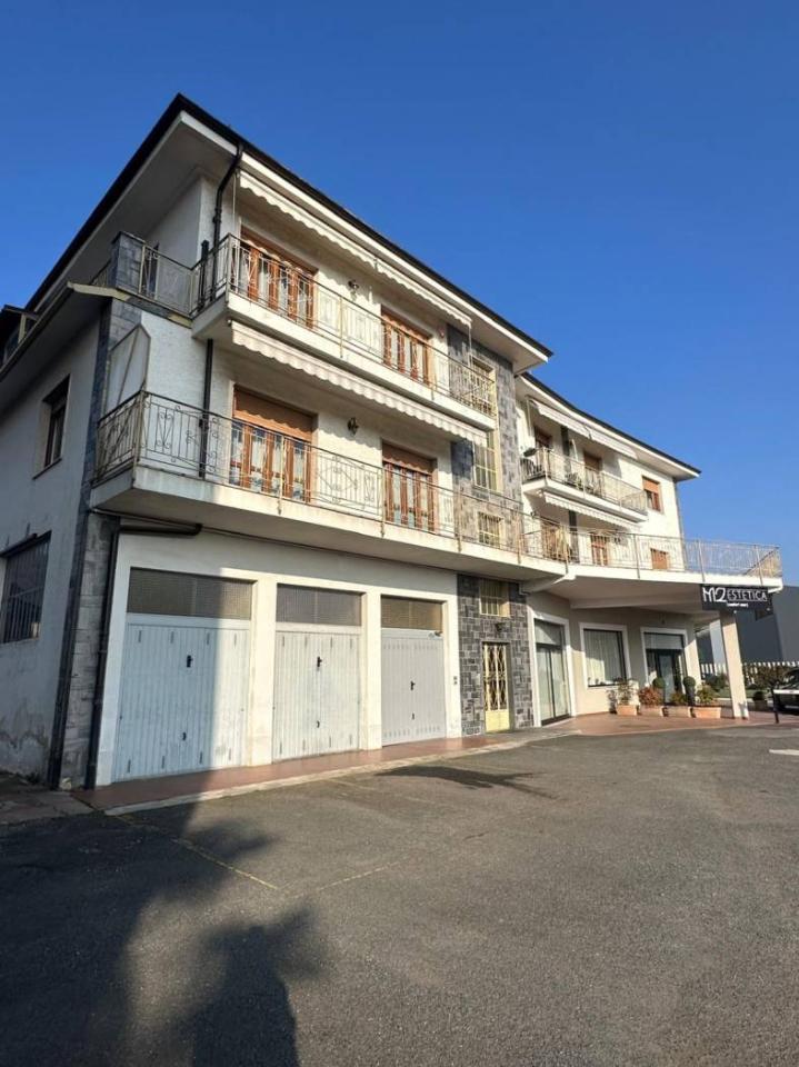 4-salle Appartement à Verzuolo, Italy No. 11615