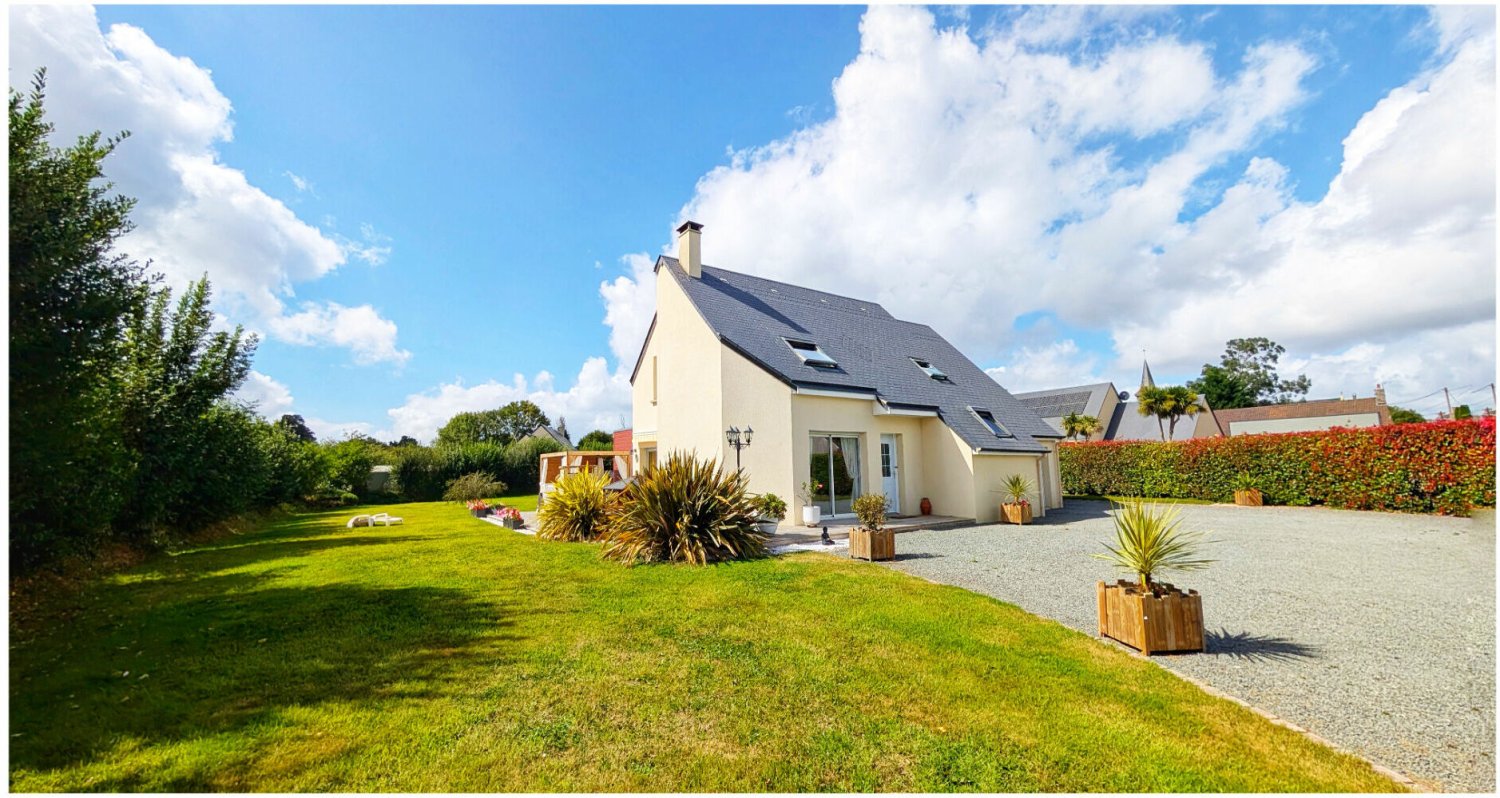 4 bedrooms House in Manche, France No. 355020