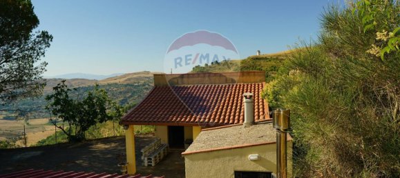 2 Schlafzimmer Haus in Enna, Italy, Nr. 319922 18