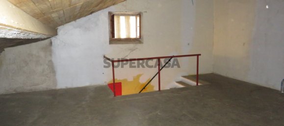 95m² Commercial property in Benavente, Portugal No. 152998 15