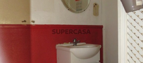 95m² Commercial property in Benavente, Portugal No. 152998 7