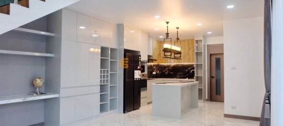 160m² House in Pattaya, Thailand No. 26327 10