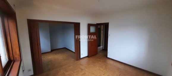 2 bedrooms Apartment in Valbom, Portugal No. 11702 4