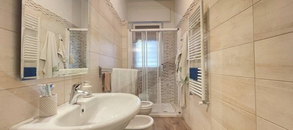 2 rooms Apartment in Bari, Italy No. 28940 30