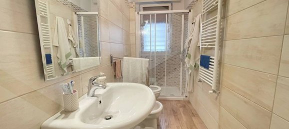 2 rooms Apartment in Bari, Italy No. 28940 38