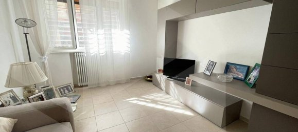 2 rooms Apartment in Bari, Italy No. 28940 11