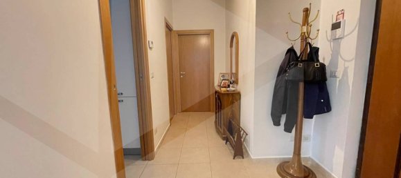 2 rooms Apartment in Bari, Italy No. 28940 4