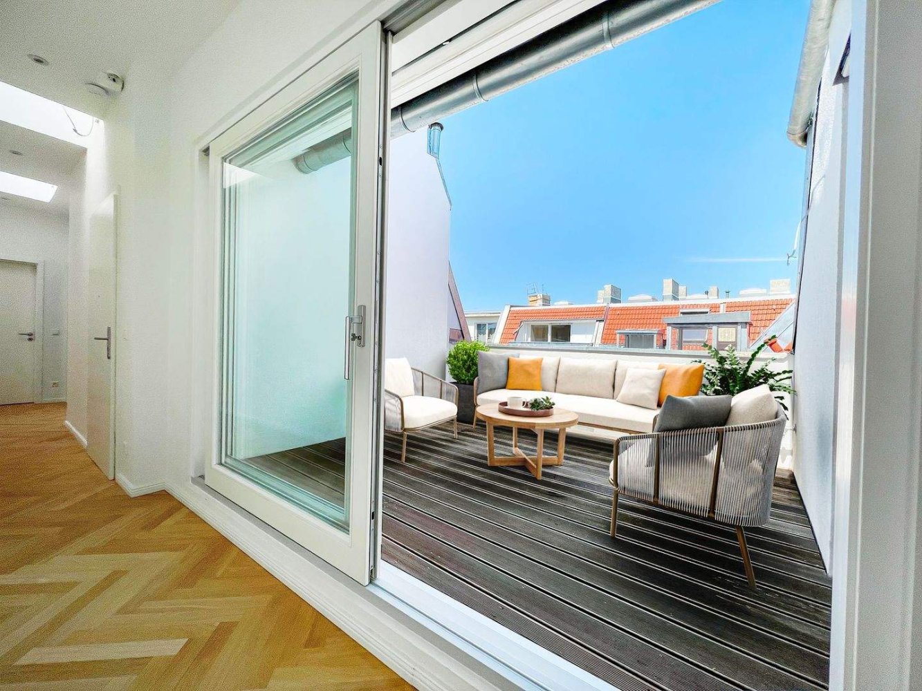 2 rooms Penthouse in Friedrichshain, Germany No. 238302