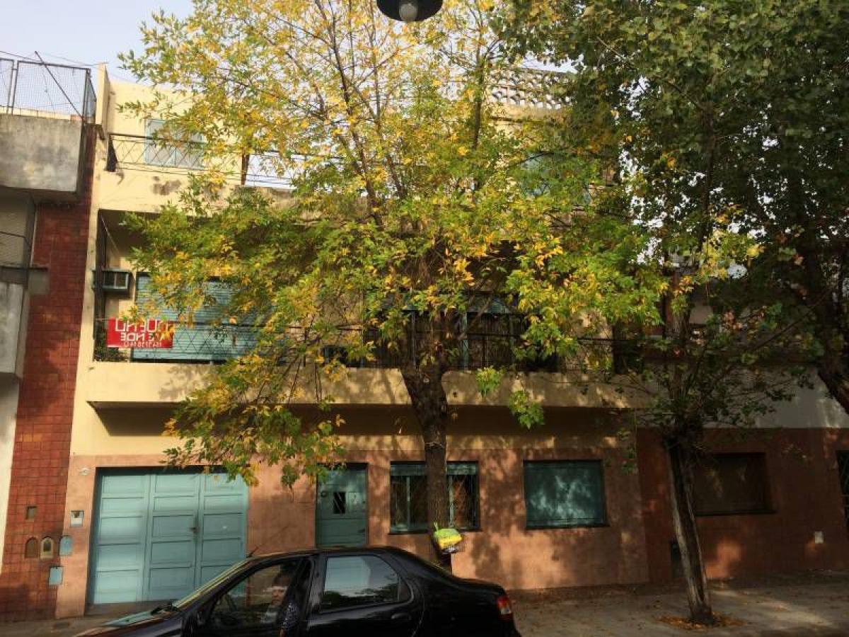 Дом с 4 спальнями в Буэнос-Айрес, Аргентина № 101667