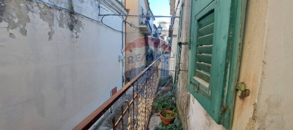 8 rooms House in Lanciano, Italy No. 292993 12