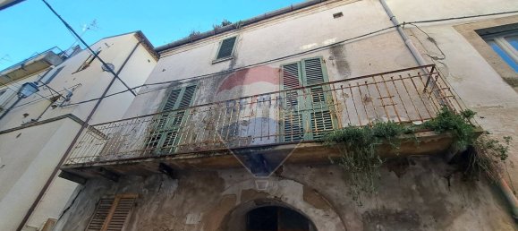 8 rooms House in Lanciano, Italy No. 292993 14