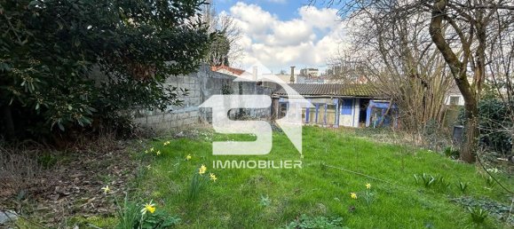 3 bedrooms House in Creteil, France No. 182547 2