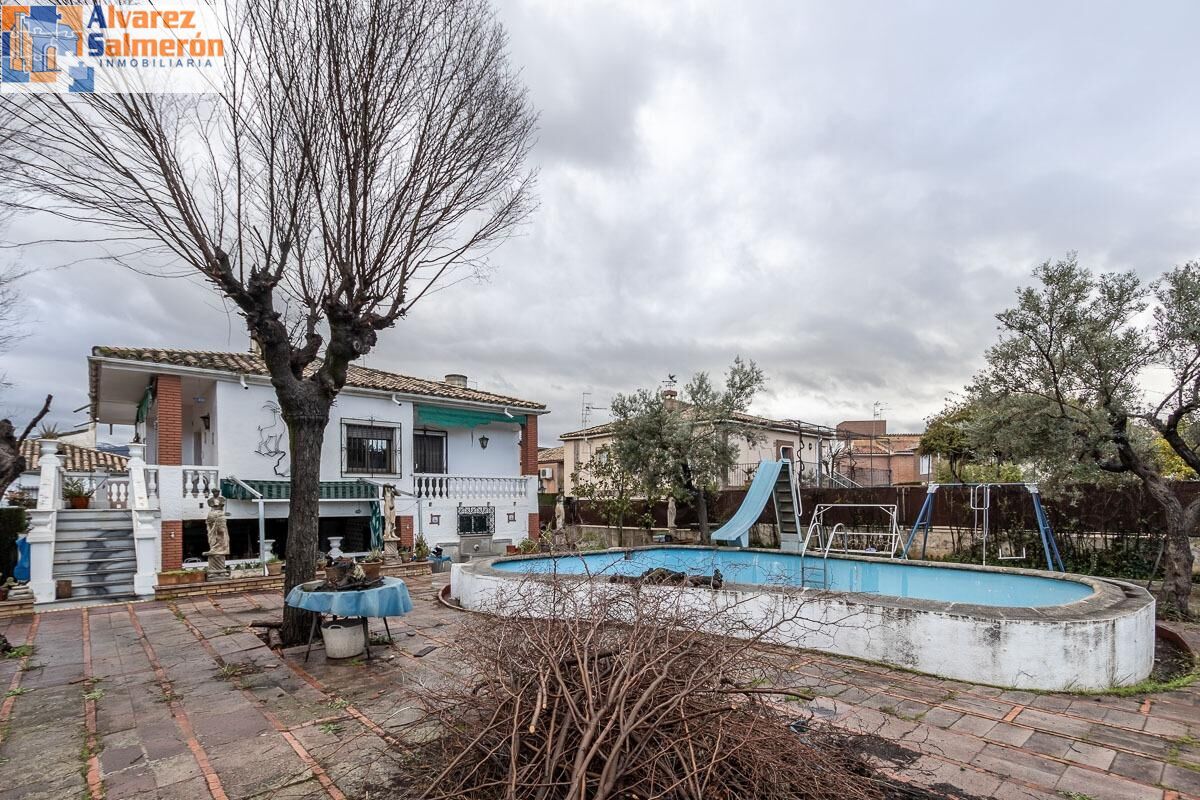 3 bedrooms House in Huetor Vega, Spain No. 104988