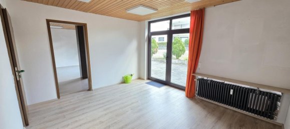 Квартира с 4 комнатами в Reutlingen, Германия № 367101 5