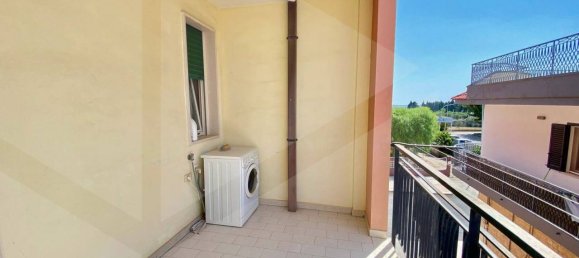 3غرفة شقة في Palo del Colle, Italy رقم 22531 25