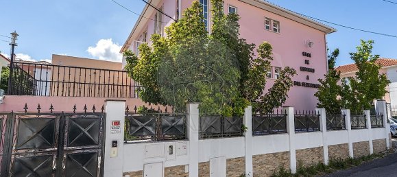 12 bedrooms House in Lisbon, Portugal No. 50706 5