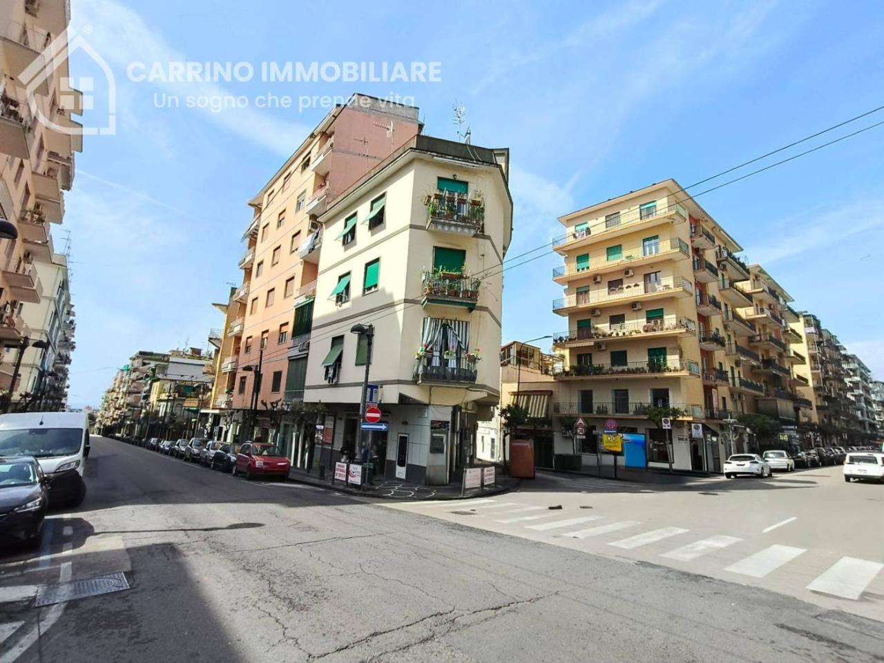 4 rooms Villa in Portici, Italy No. 35617