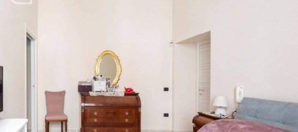 4 rooms Villa in Portici, Italy No. 35617 9