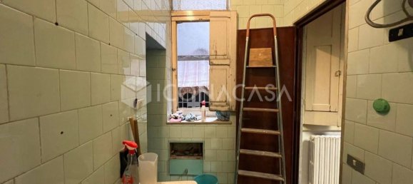3 Schlafzimmer Wohnung in Bari, Italy, Nr. 373093 8