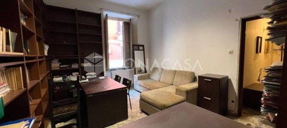 3 Schlafzimmer Wohnung in Bari, Italy, Nr. 373093 2