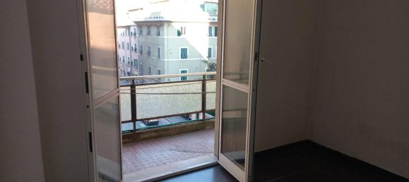 3-Zimmer Wohnung in Genoa, Italy, Nr. 28800 8