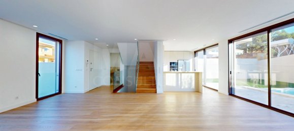 4 bedrooms House in Cascais, Portugal No. 170553 9