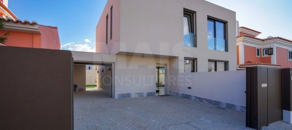 4 bedrooms House in Cascais, Portugal No. 170553 5