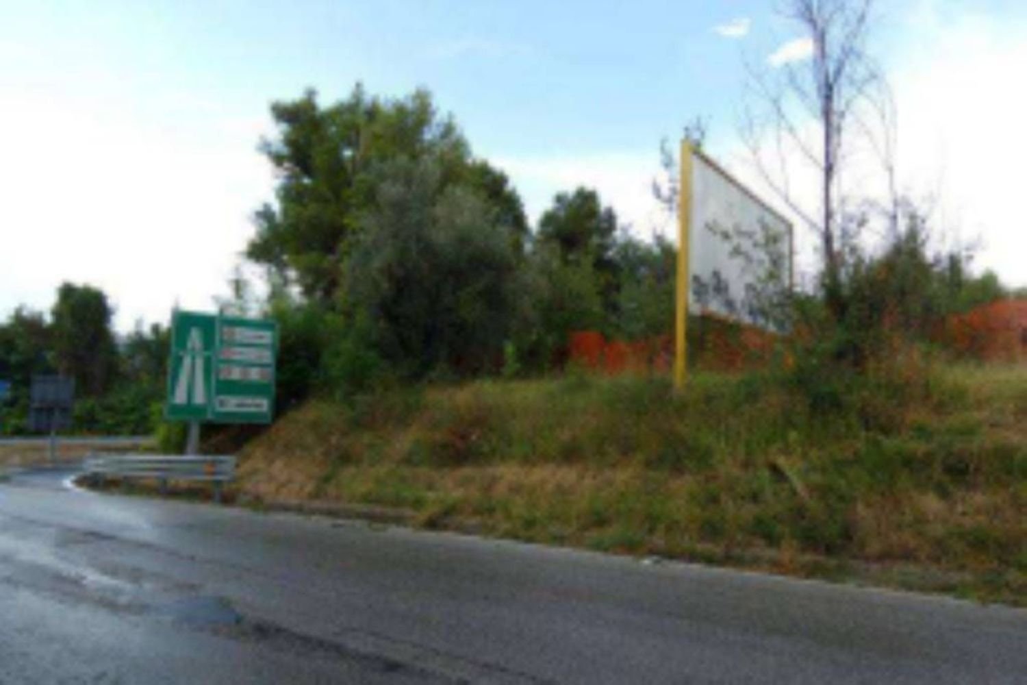 62600m² Land in Maltignano, Italy No. 273742