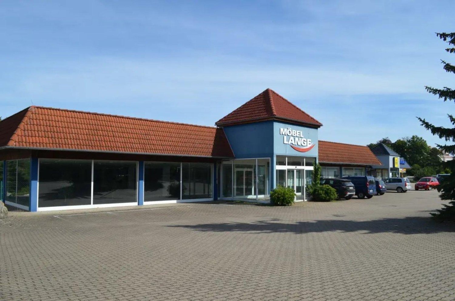 4661m² Commercial property in Leipzig, Germany No. 250188