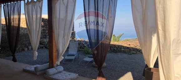Apartamento de 1 dormitorio en Pantelleria, Italy No. 281934 3