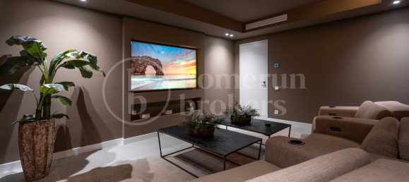 5 bedrooms Villa in Marbella, Spain No. 101360 13