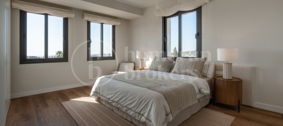 5 bedrooms Villa in Marbella, Spain No. 101360 29