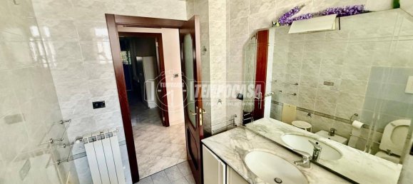 3 bedrooms Apartment in Naples, Italy No. 264222 17